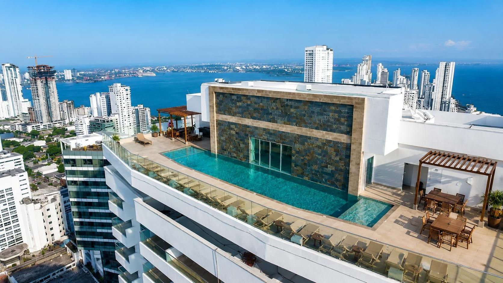 Frente Al Mar, Piscina Piso 38 * Cartagena