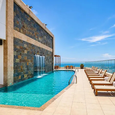 Frente Al Mar, Piscina Piso 38 * Cartagena