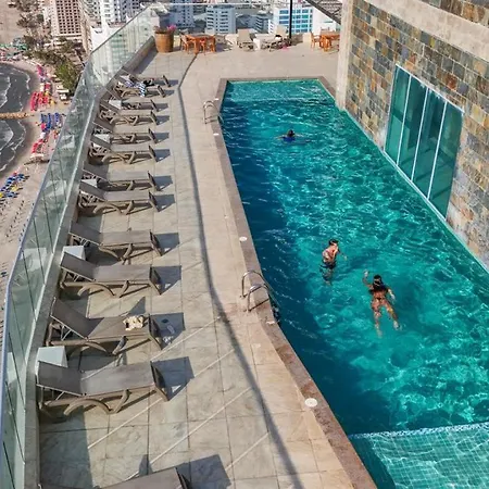 Frente Al Mar, Piscina Piso 38