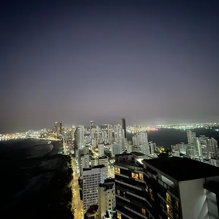 Frente Al Mar, Piscina Piso 38