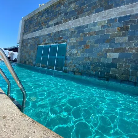 Apartamento Frente Al Mar, Piscina Piso 38 *
